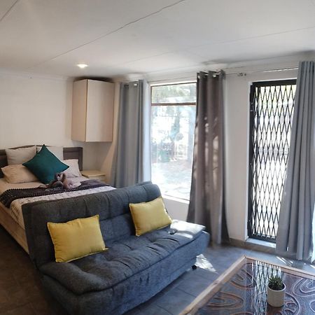 פרטוריה Atterbury Self Catering Studios מראה חיצוני תמונה